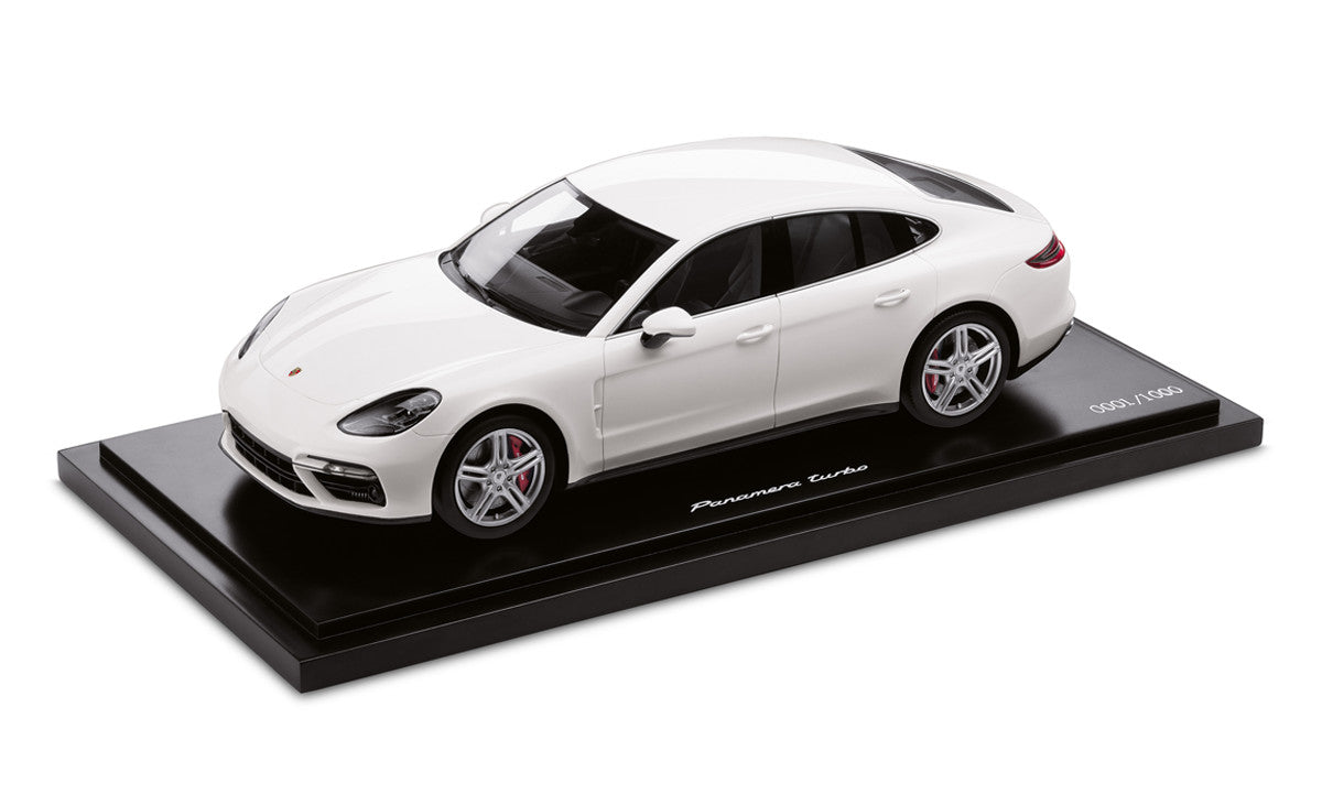 Porsche Panamera Tubo (G2) 1:18 Model Car - White (Limited Edition