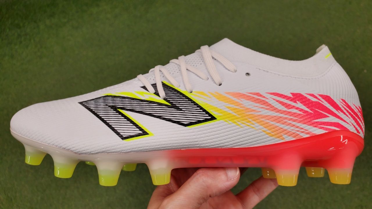 サッカースパイク 幅細 スリムモデル特集（2025年度版） - 0014のblog