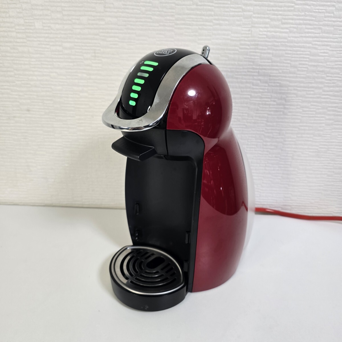 ネスカフェ ドルチェグスト ジェニオ2 プレミアム ワインレッド MD9771