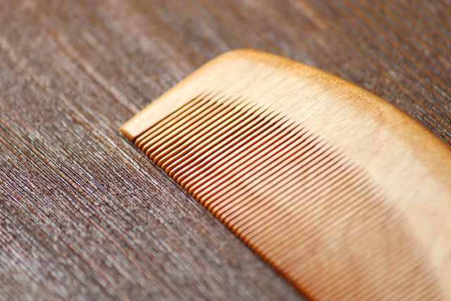 お六櫛】とき櫛 3寸 超細歯 みねばり | 【工房ふるかわや】木曽の伝統