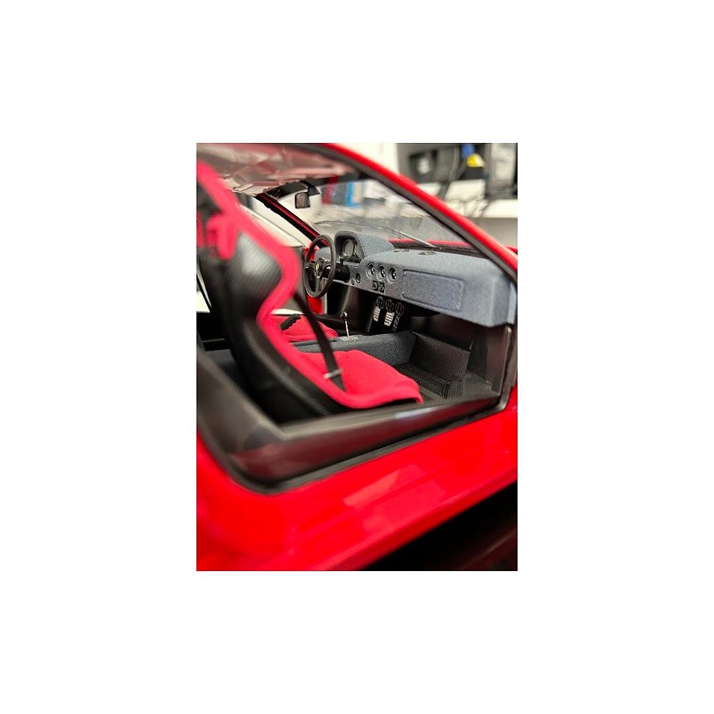 Miniatura Ferrari F40 1/12 - seminova - AutoMOTIVO Store