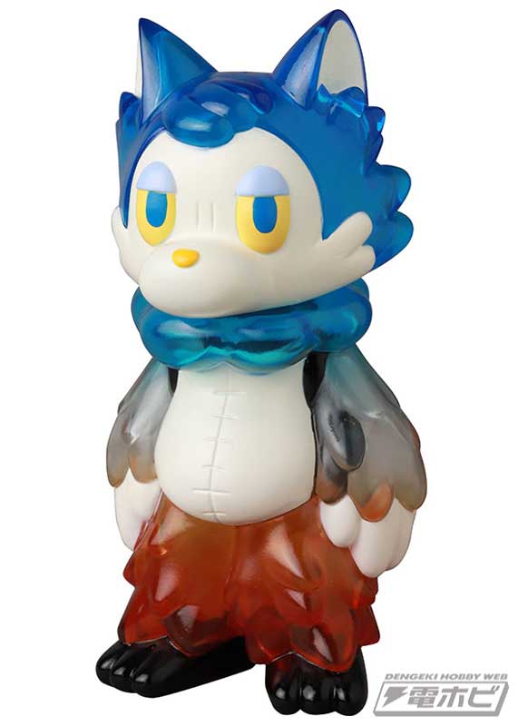 おおかみくん」のソフビモデルがクリア素材を用いた「夜あけ」Ver.で