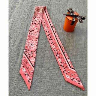 HERMES - 未使用 エルメス タグ付 カレ 70 モスリン LES BECANES