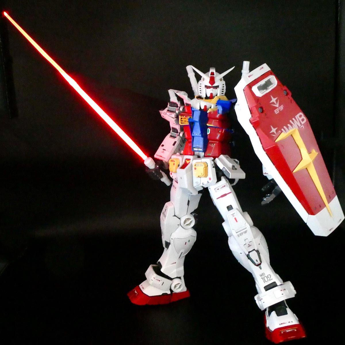 まさに究極のガンプラ！ 3万円弱の「PG UNLEASHED RX-78-2 ガンダム