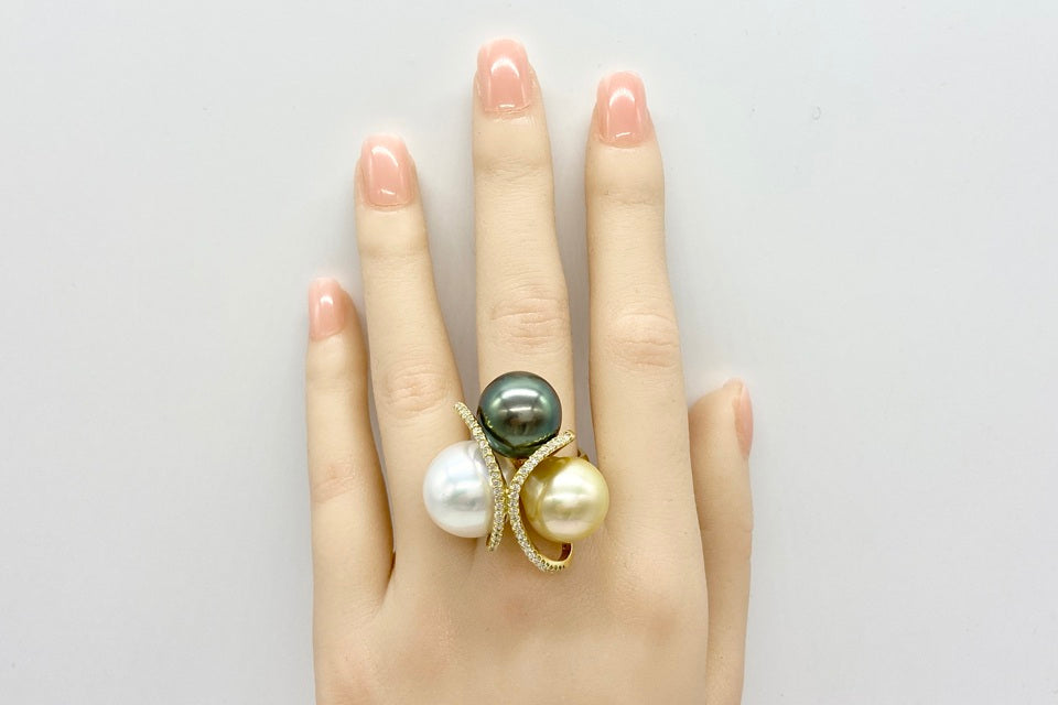 South Sea Pearl K18白蝶（白・ゴールド系）/黒蝶パール ダイヤモンド