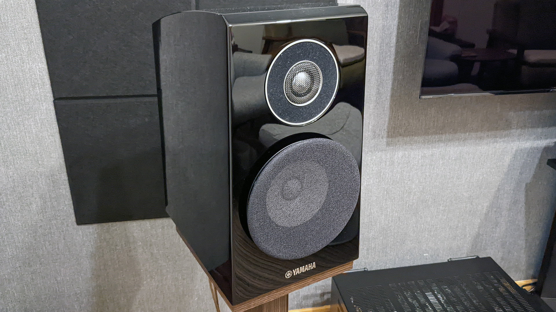 センタースピーカーにYAMAHA NS-C500を導入。セリフが聞きやすくなった