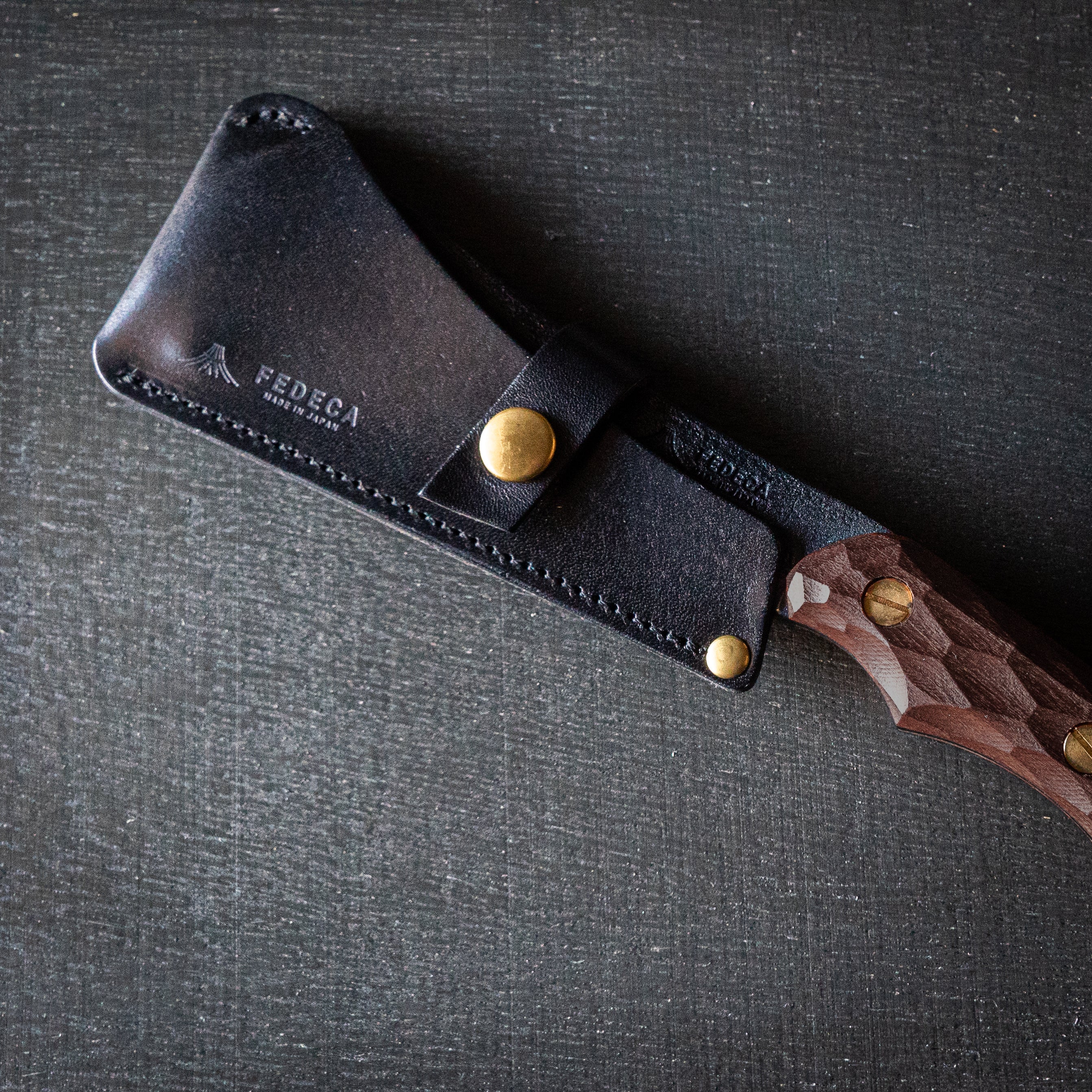 強化木】鍛造バトニング鉈 プレーンブラック 15,400円