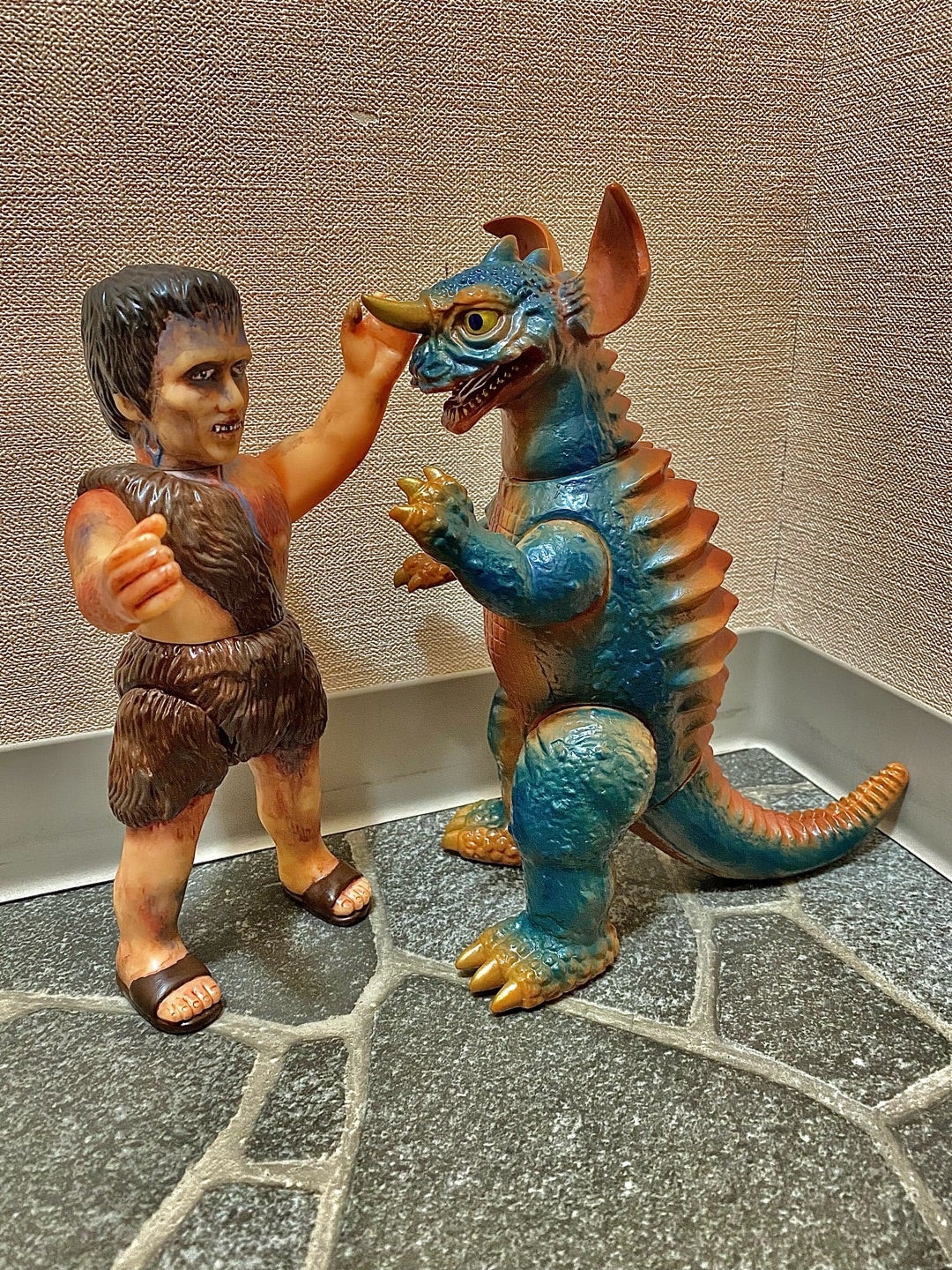 マーミット製 地底怪獣バラゴン！M1号製フランケンシュタインと対決