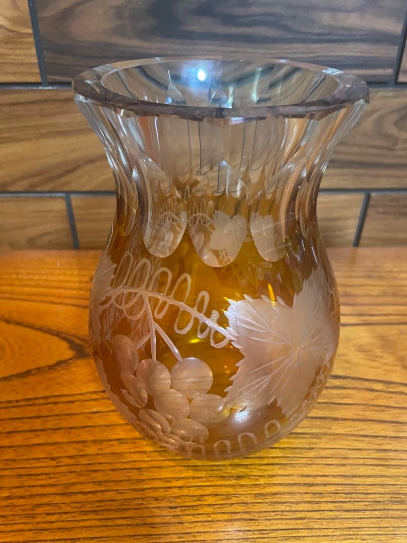 カガミクリスタル　色被せ　黄色　花瓶×1　各務クリスタル　重さ約2.2kg 花瓶 | カガミクリスタル