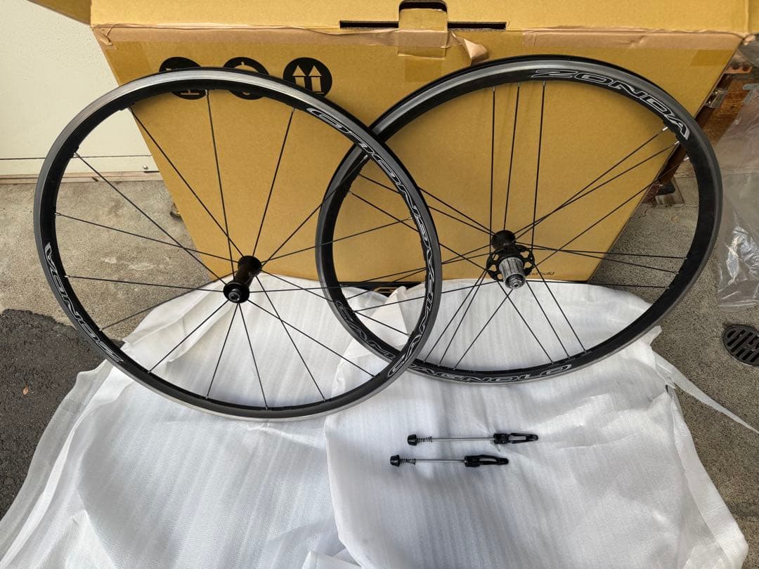 カンパニョーロ ゾンダC17 シマノフリー　9.10.11s対応　リム 329170001 WHEEL ZONDA C17 WO (F+R) シマノ9/10/11s 1ペア Campagnolo