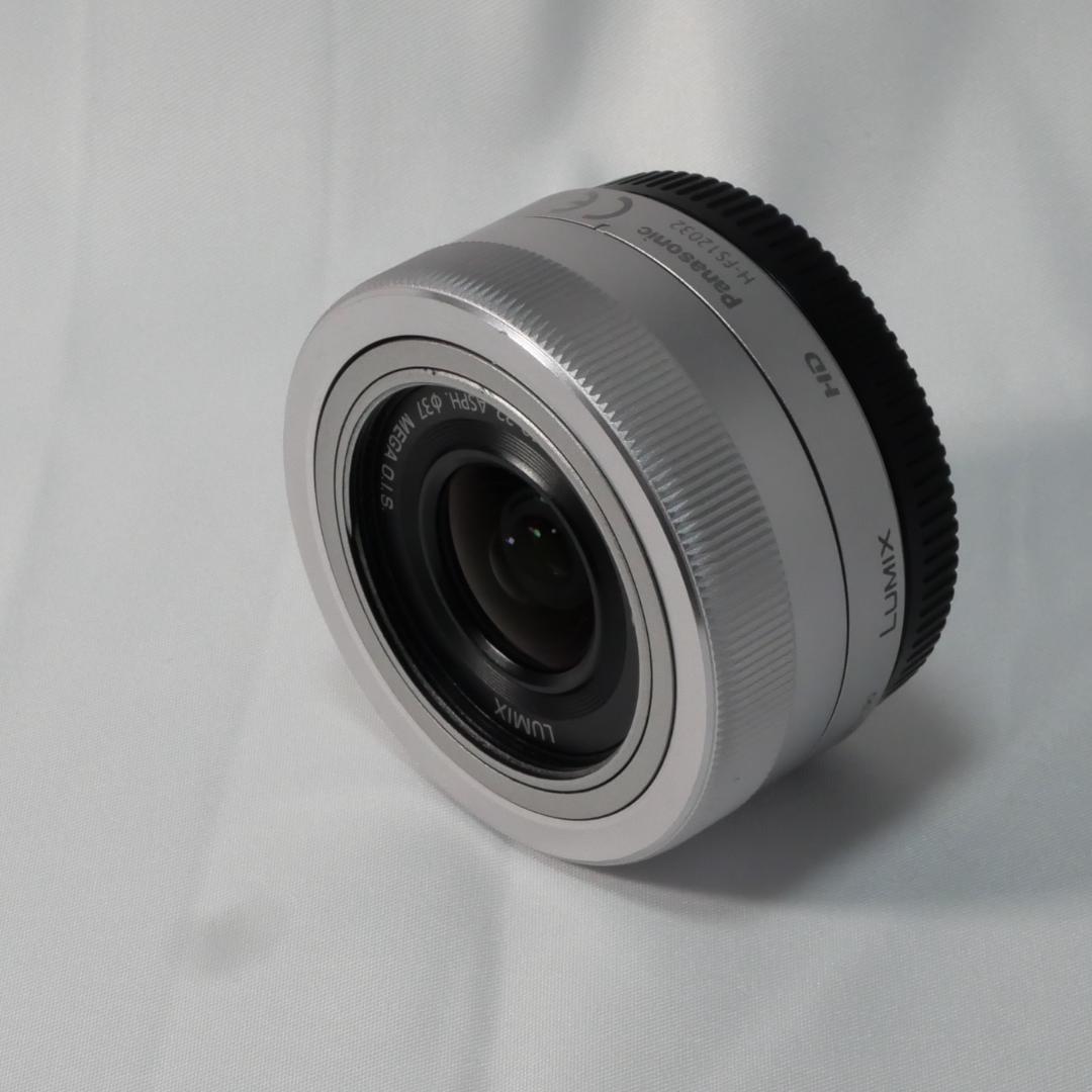 LUMIX 12-32mm F3.5-5.6 ズームレンズ　 シルバー