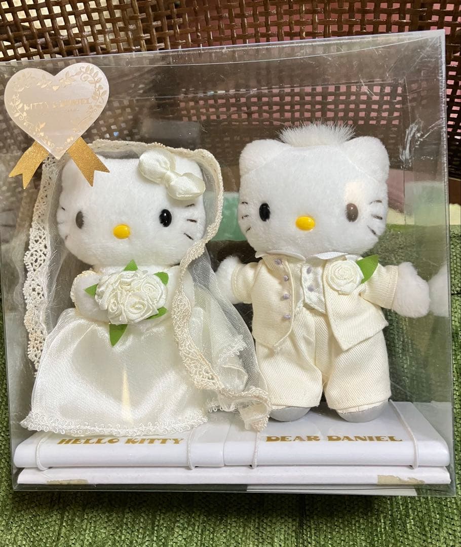 サンリオ ハローキティ・ダニエル ウエディング ぬいぐるみセット \"レア\"