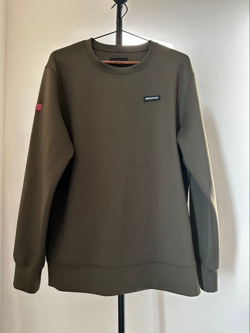 【美品】ブリーフィング　トレーナー　スウェット　3Dロゴ　近年モデル　カーキ 美品✨】ブリーフィング トレーナー スウェット 3Dロゴ 近年モデル