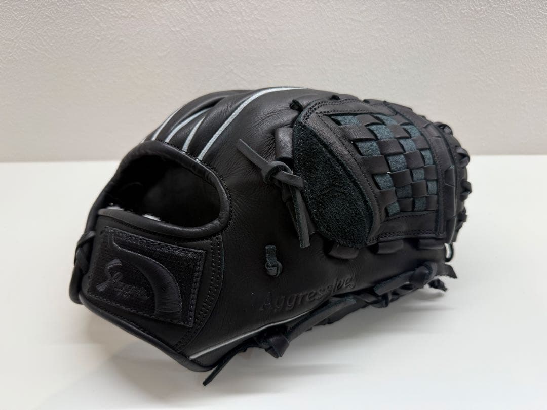 廃盤品　久保田スラッガー　KSN-MP24 ブラック 久保田スラッガー（KUBOTA SLUGGER） 限定 硬式グローブ 右投げ用 KSG