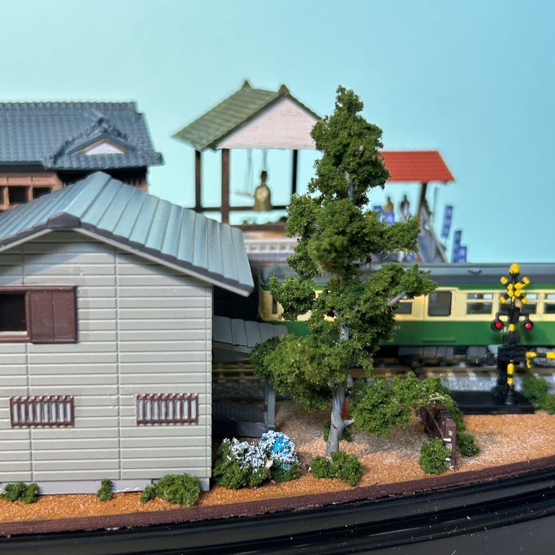 江ノ電 江の島腰越 満福寺と踏み切り 鉄道ジオラマ Nゲージ 展示台