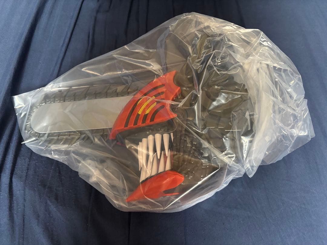 劇場版 チェンソーマン レゼ編 ヘッド型ポップコーンボックス チェンソーマンヘッド型ポップコーンボックス 9月19日より劇場に登場!