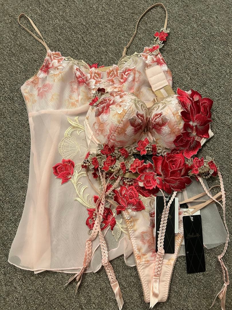 新品未使用 サルート 26group 4点セット E65 2026年最新】サルートe65の人気アイテム - メルカリ