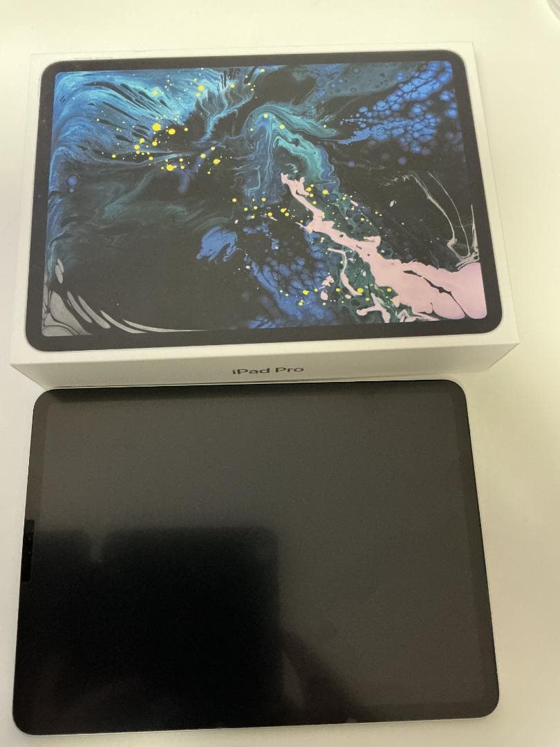 iPad Pro 11インチ (第1世代) Wi-Fi 256GB シルバー Amazon.co.jp: Apple iPad Pro (11インチ, Wi-Fi, 256GB) - シルバー
