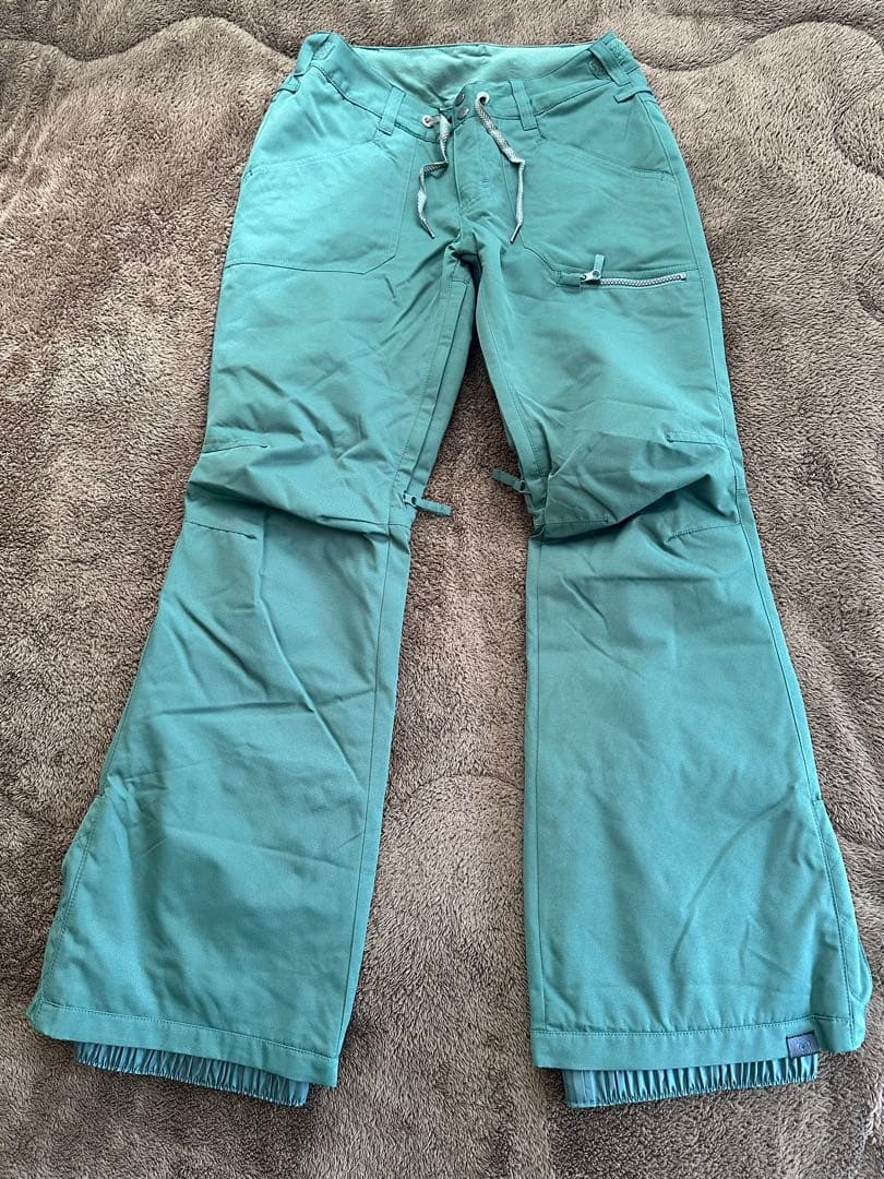新品ROXY ロキシー スノーボードスキーパンツ Nadia XS 楽天市場】ROXY/ロキシー レディース スノーボードウェア パンツ
