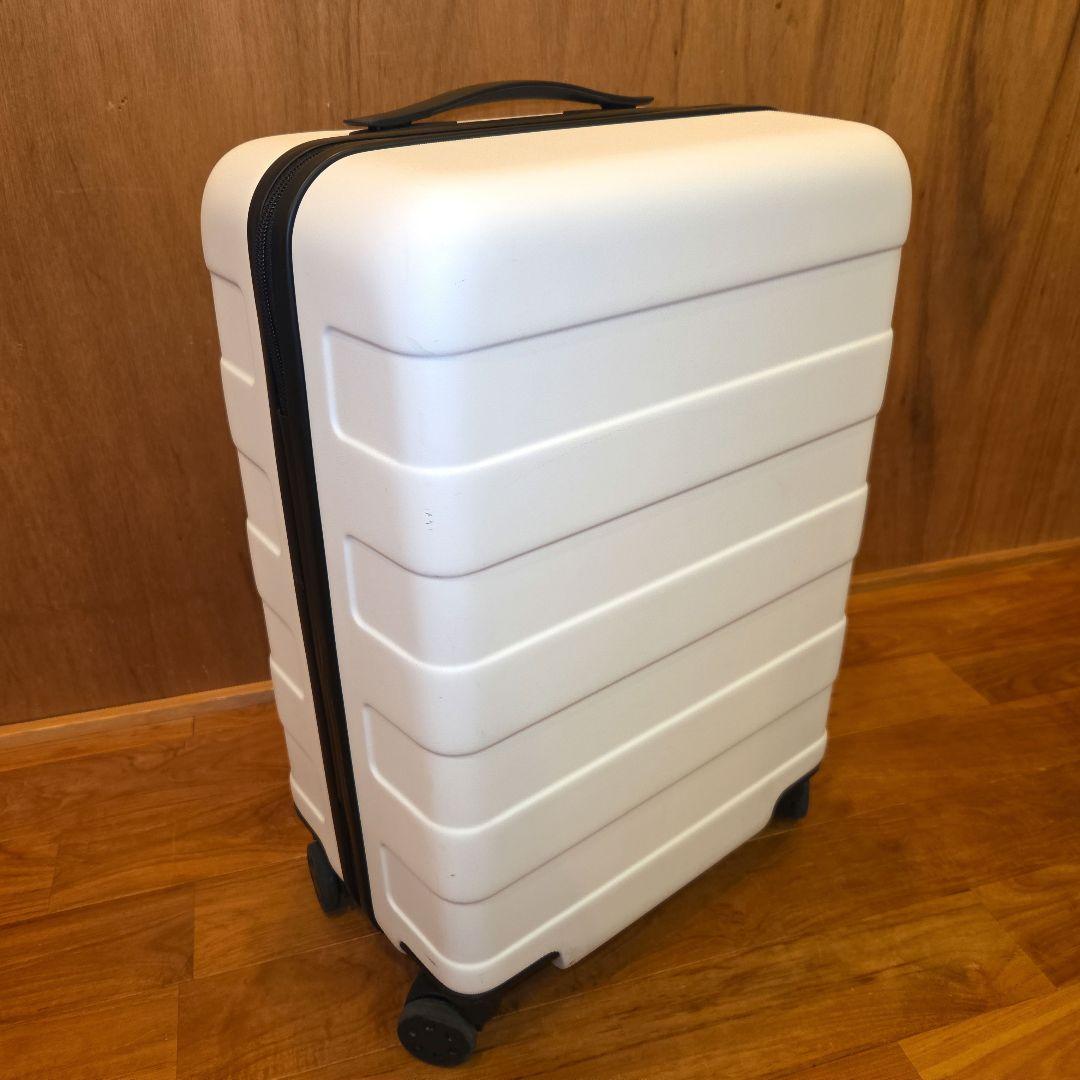 無印良品 バーを自由に調節できるハードキャリーケース 36L 白 ストッパー付 バーを自由に調節できる ハードキャリーケース（36L） | 無印良品