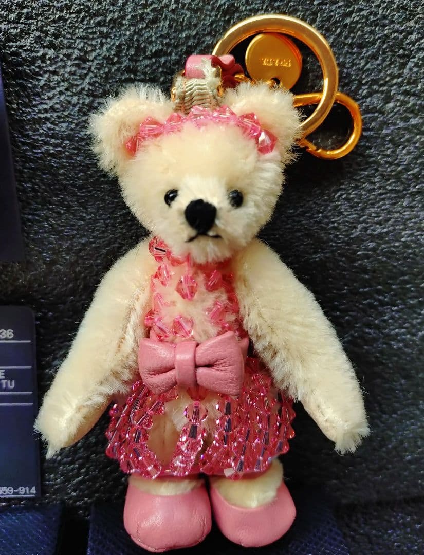 ★★希少 PRADA テディベア キーホルダー ピンクドレス★★ 楽天市場】PRADA プラダ メタルリング付 Teddy キーチェーン チャーム