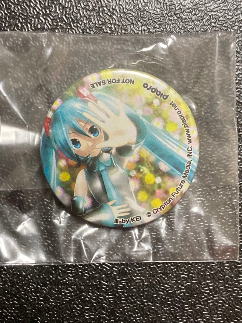 初音ミク　ミニ缶バッジ CHURA MIKU STREET 缶バッジ （5種ランダム） – 国際通り商店街 公式