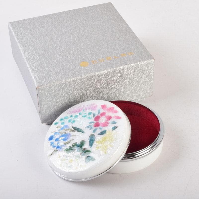 七宝焼　安藤七宝店　花草文　盒子　蓋物　箱付　V　8637 安藤七宝 箱 七宝 宝石箱 煙草箱 小物入れ 未使用 安藤重兵衛 - メルカリ