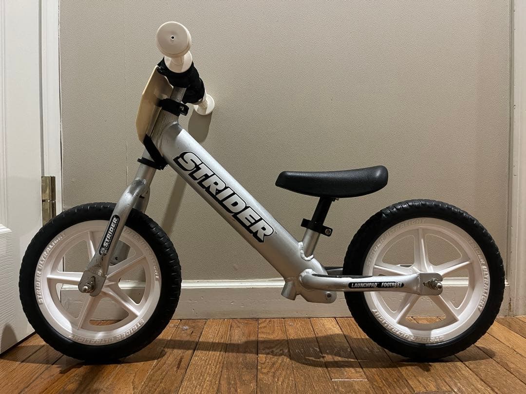 【美品】 ストライダー プロモデル 軽量 アルミ フレーム シルバー STRIDER（ストライダー） PRO（プロ） – コンズサイクル WEBSTORE