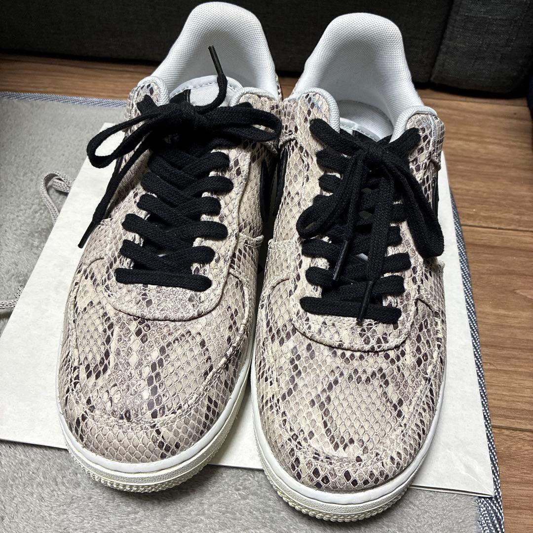 Nikeナイキエアフォース1 パイソン 蛇柄US8 26cm NIKE WMNS AIR FORCE 1 '07 