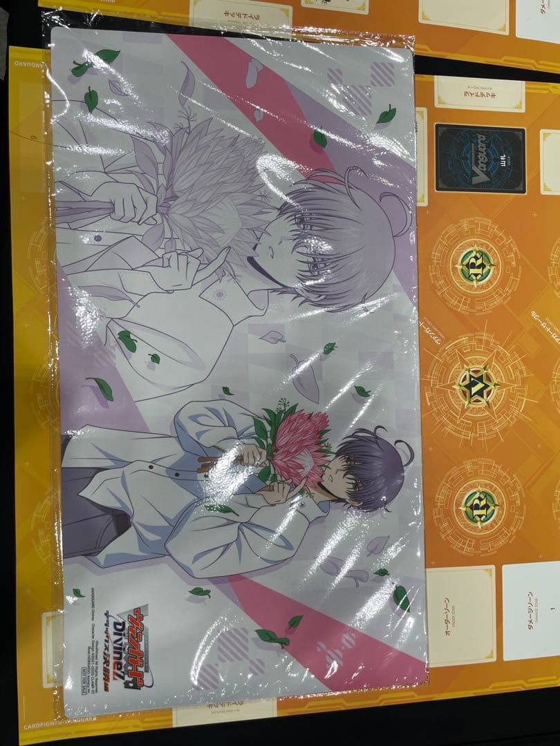 ヴァンガード　東京WGPプレイマット　廻間ミチル プレイマット『廻間ミチル(花束)』【-】{-}《サプライ》