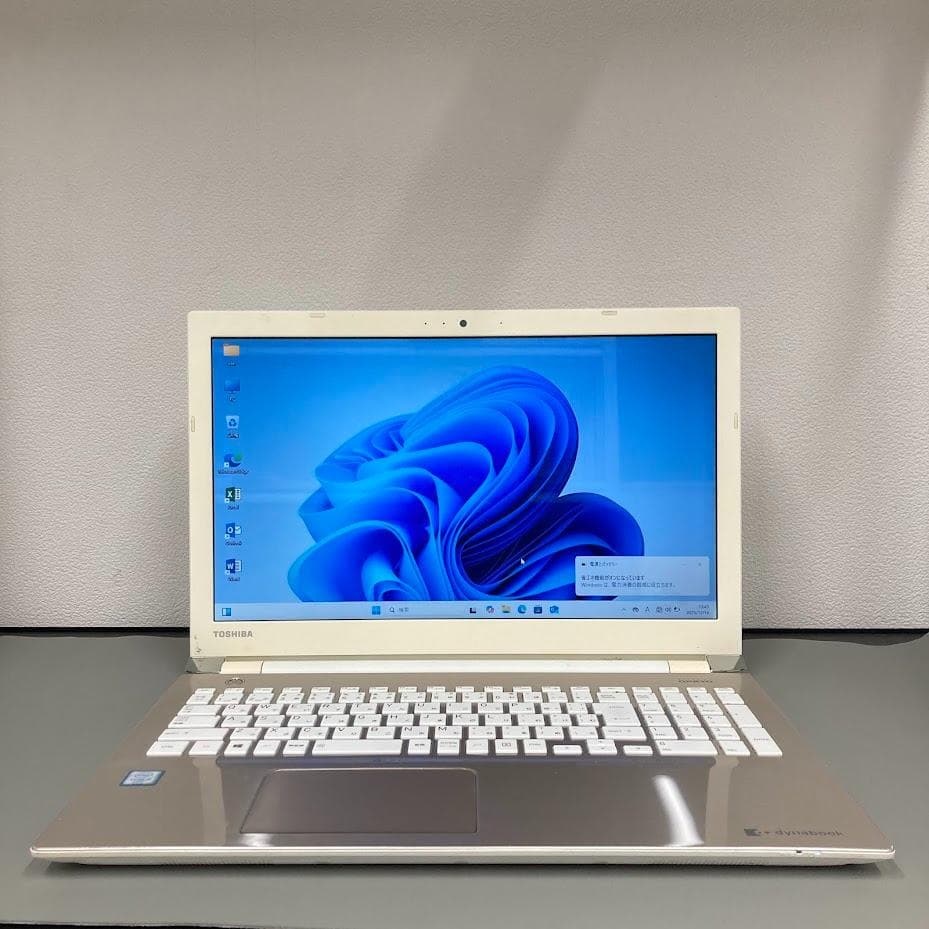 TOSHIBA Windows 11 ノートPC ホワイト TOSHIBA/Celeron/ホワイト/Windows 11/15.6インチ/4GB/SSD 240GB