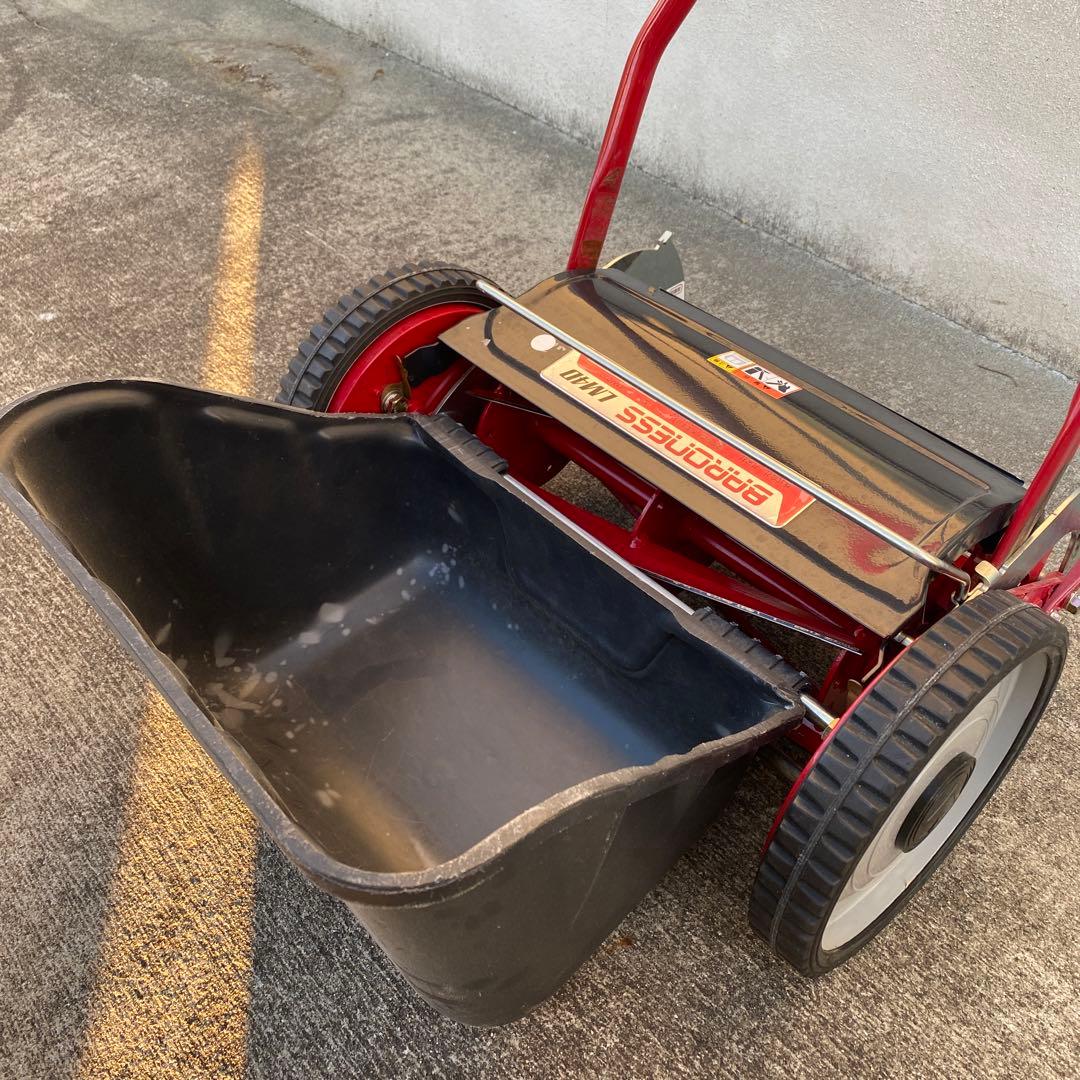 専用バロネス 芝刈り機 LM4D プロ仕様 BARONESS 手動式 芝生 芝刈 楽天市場】バロネス 手動式芝刈り機 LM4D プロ用刃物を搭載した家庭用