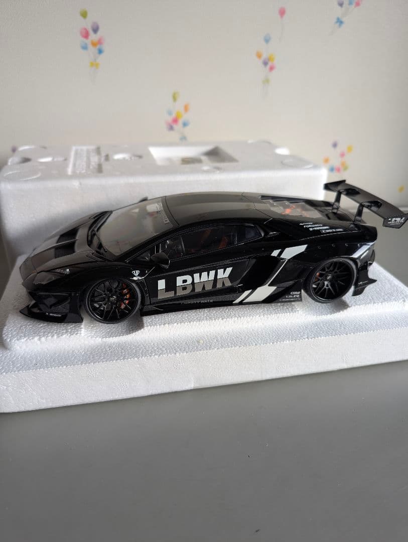 ランボルギーニ LBWK ミニカー ブラック オートアート】 1/18 リバティーウォーク LB-WORKS ランボルギーニ