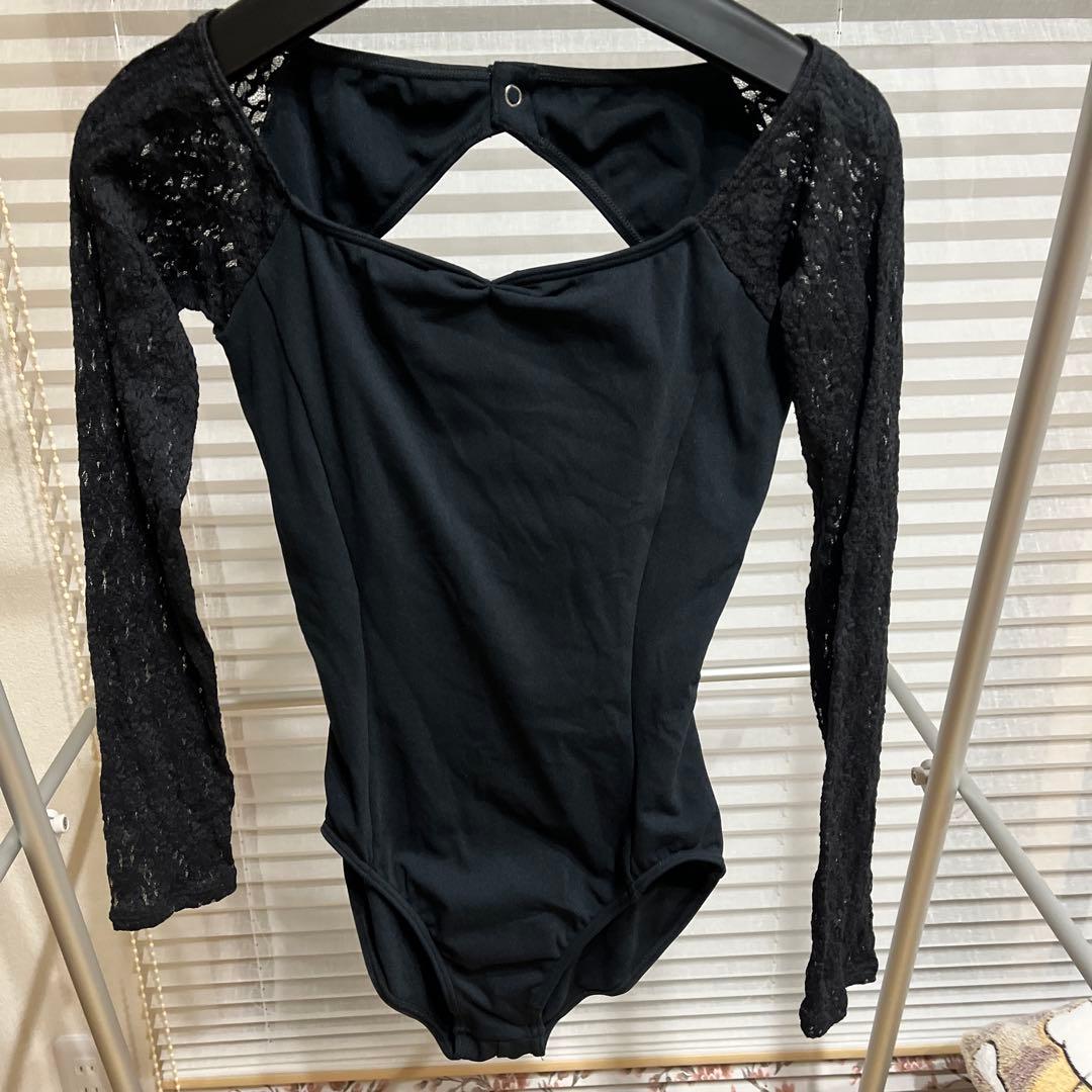 レーススリーブ ブラックレオタード Mサイズ 数年前に購入未使用クロゼットで保管 abbyバレエレオタード＞クロエ・Vネックレースレオタード キッズ＆ジュニア